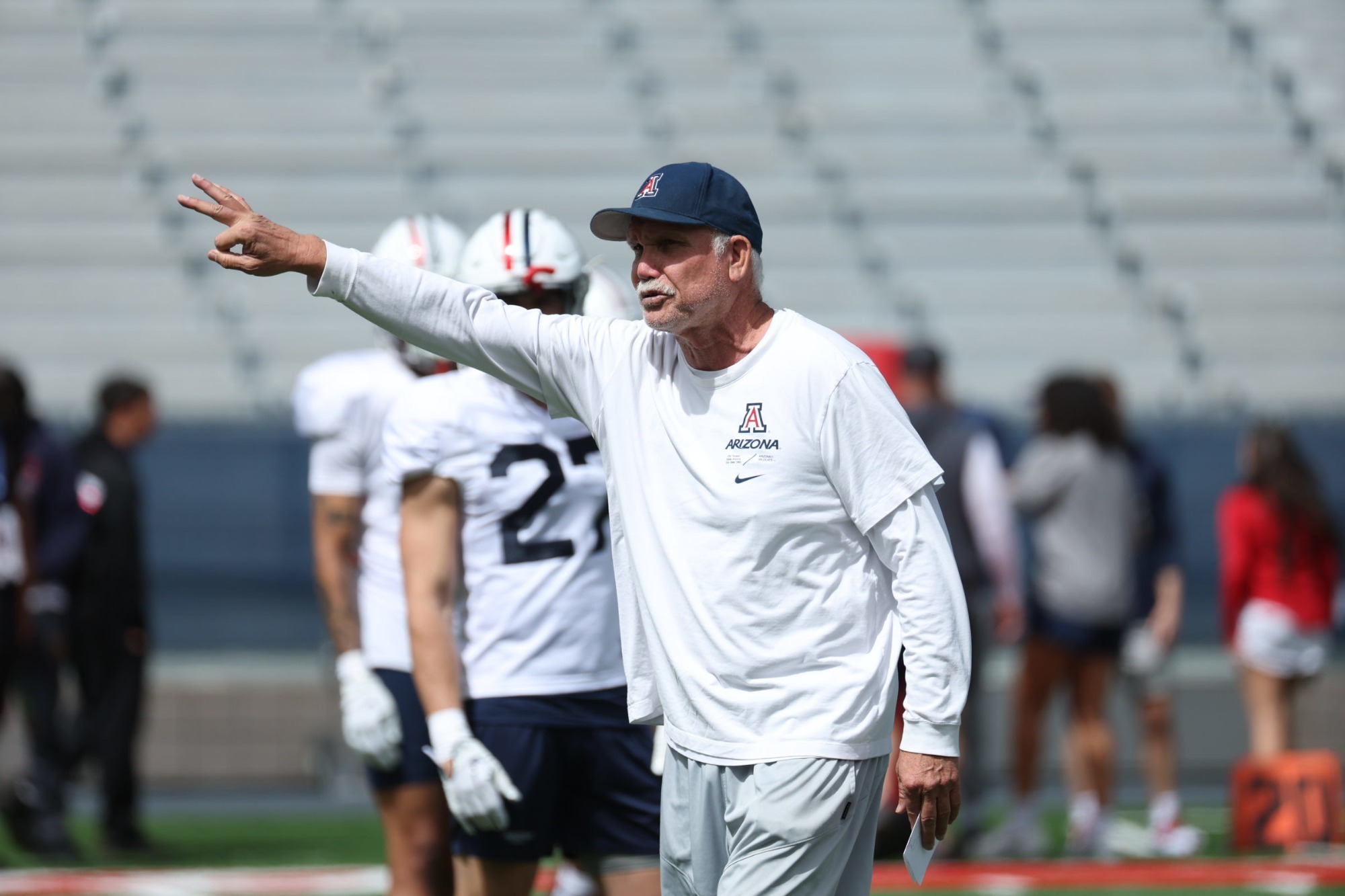 Read what defensive coordinator Duane Akina, as well Jacob Manu and the linebackers had to say after Arizona Spring Football Day 3.