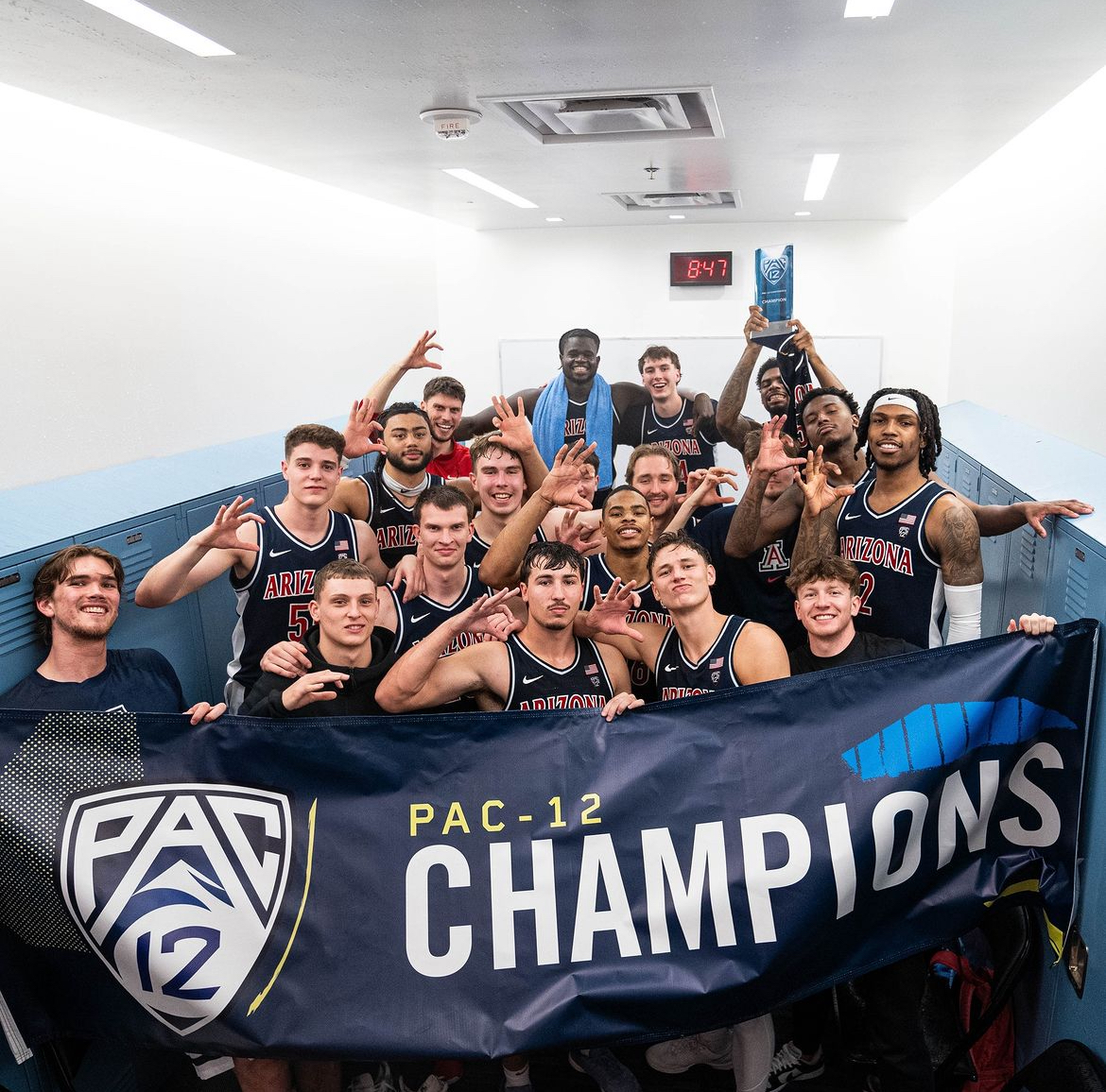 Arizona defeats UCLA 88-65 at Pauley Pavilion to secure final Pac-12 Regular Season Championship.