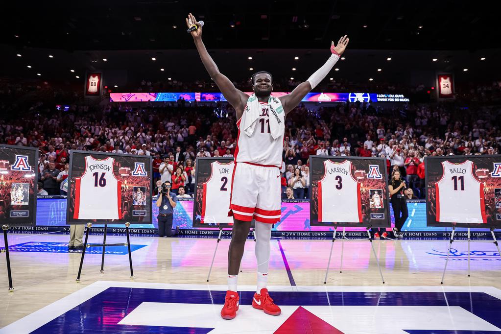 Arizona center Oumar Ballo, forward Dylan Anderson, and walk-on guard Grant Weitman announced they will enter the transfer portal.