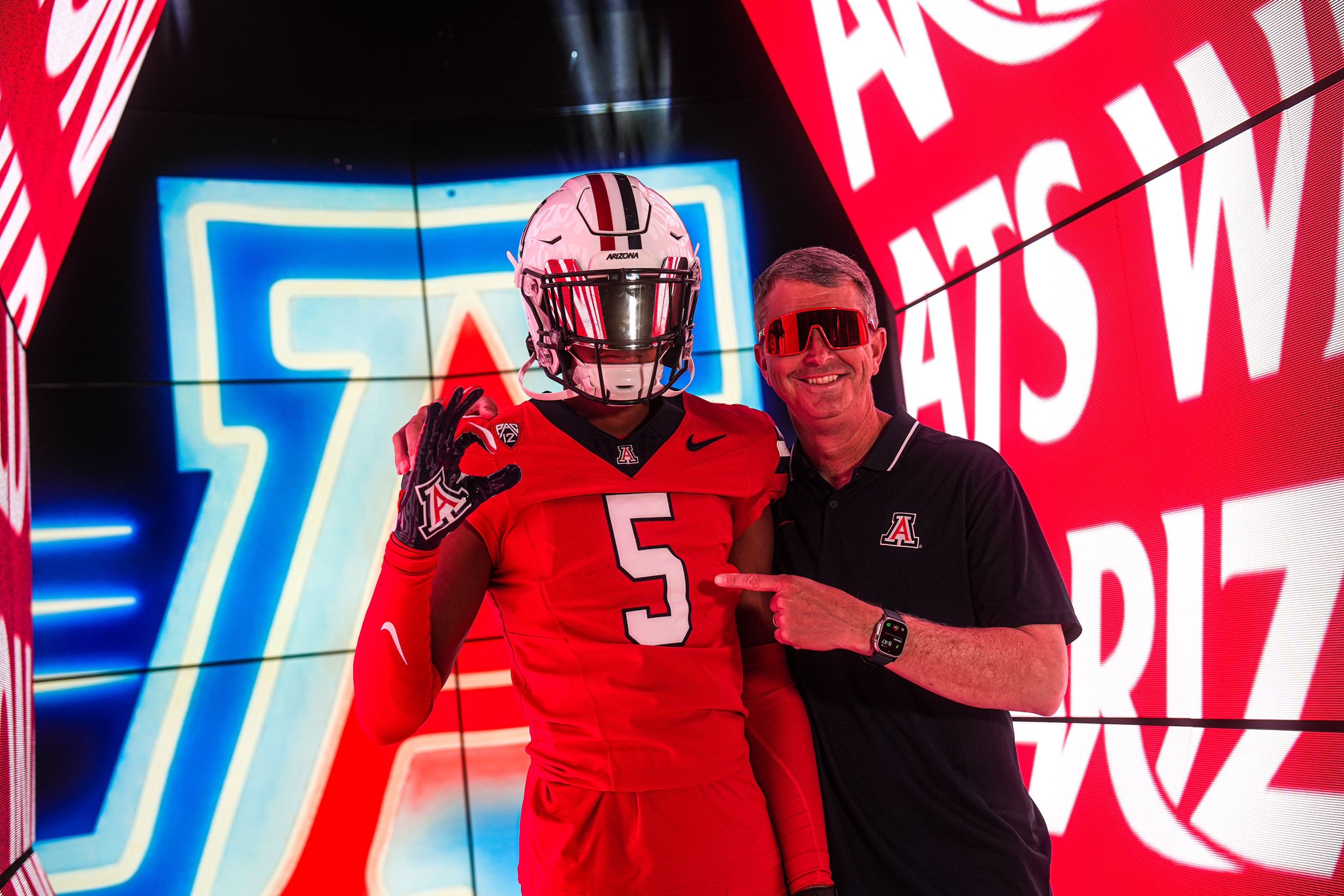 2025 three-star Texas wide receiver Terry Shelton committed to the Arizona Wildcats following an official visit to Tucson over the weekend.