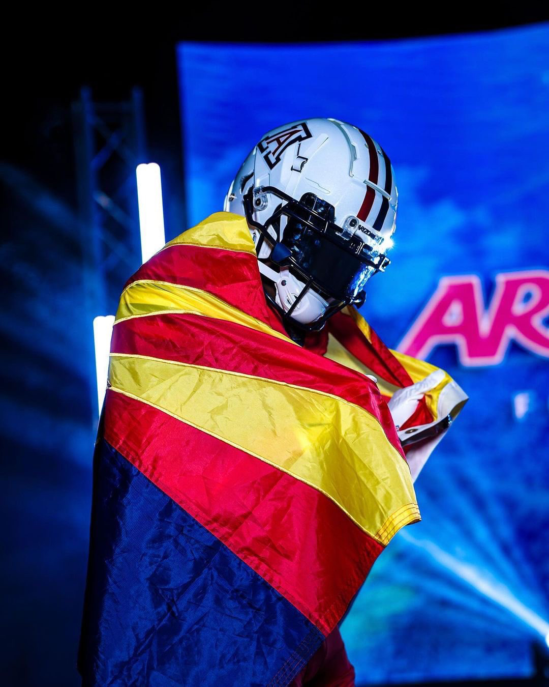 2025 three-star cornerback Dajon Hinton flipped his commitment from Arizona State to Arizona following an official visit to Tucson.