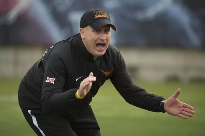 Arizona will reportedly hire Craig Naivar, who has over 30 years of college coaching experience, as its next special teams coordinator.