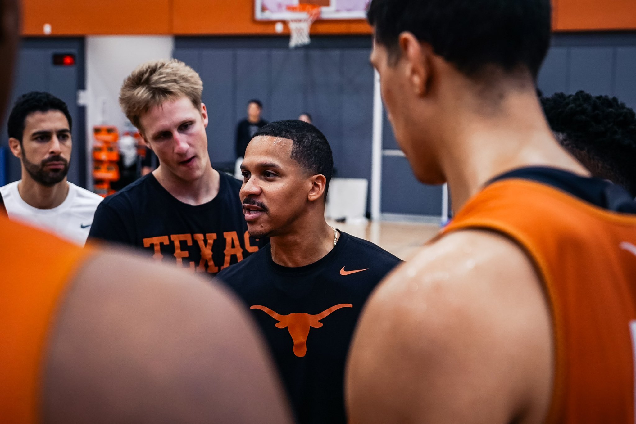 Arizona Basketball has hired Brandon Chappell as an assistant coach. He spent the past three seasons at Texas and has ties to Jack Murphy.