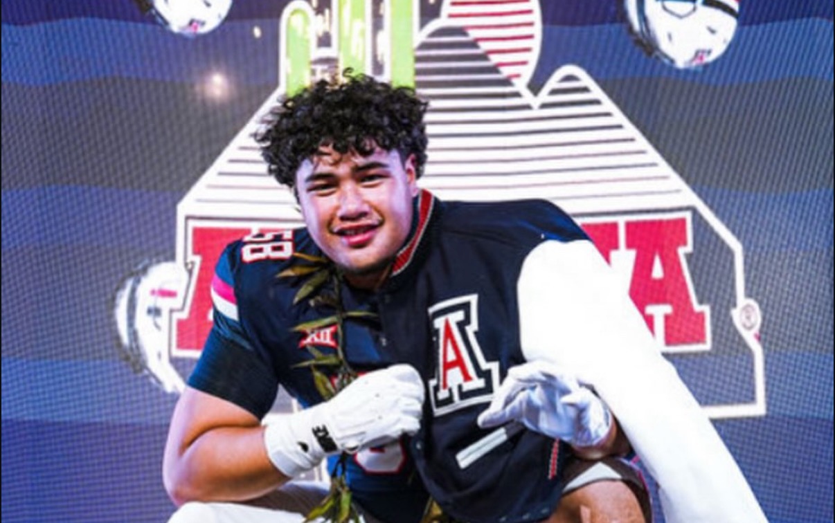 2026 two-way lineman Kaisi Lafitaga from American Samoa has committed to the Arizona Wildcats following an official visit to Tucson.