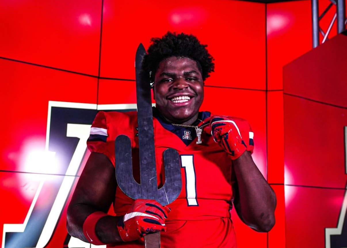2026 three-star Keytrin Harris has committed to Arizona over Missouri and Cal, becoming the Wildcats' third DL pledge over the last 24 hours.