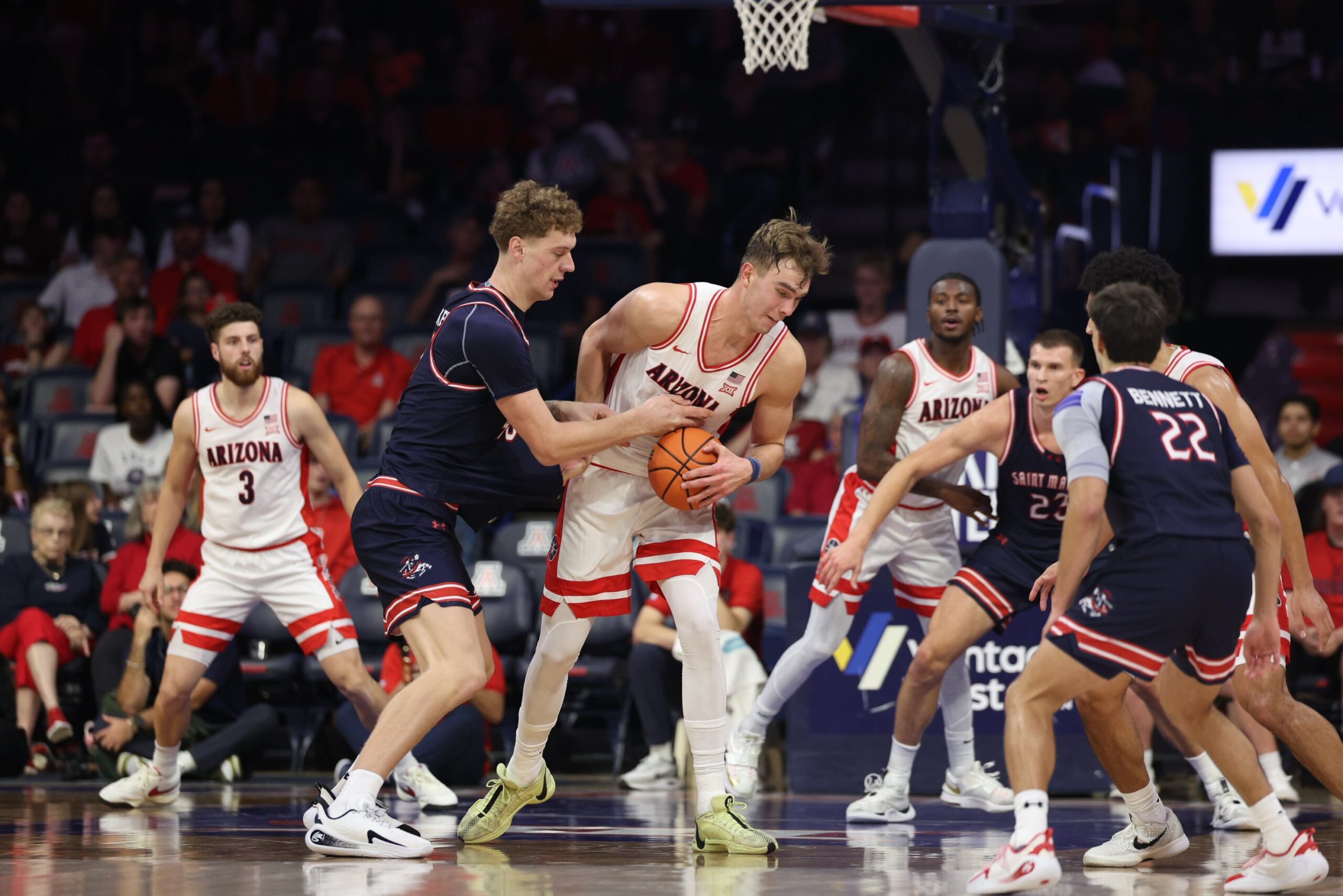 Arizona Men's Basketball handled mid-major Saint Mary's in a exhibition game from start to finish, as the Wildcats defeated the Gaels 81-68.