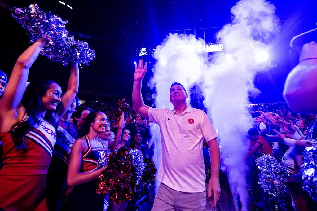 Tommy Lloyd and the Arizona Wildcats are ready for an "exciting opening night of college basketball" against Florida in Las Vegas.
