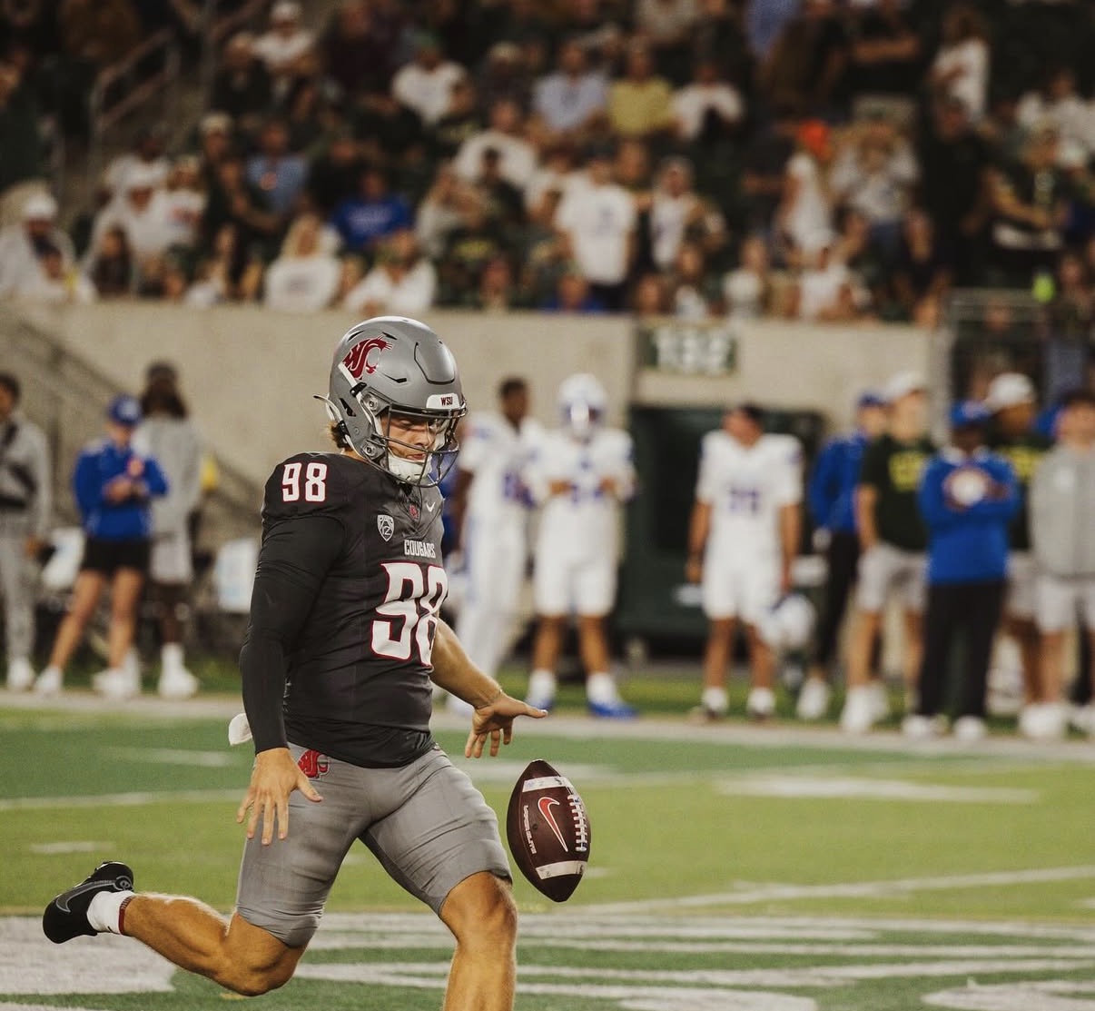 Arizona has added former Washington State kicker and punter Ryan Harris, who had 52 punts and 64 kickoffs for the Cougars in 2025.