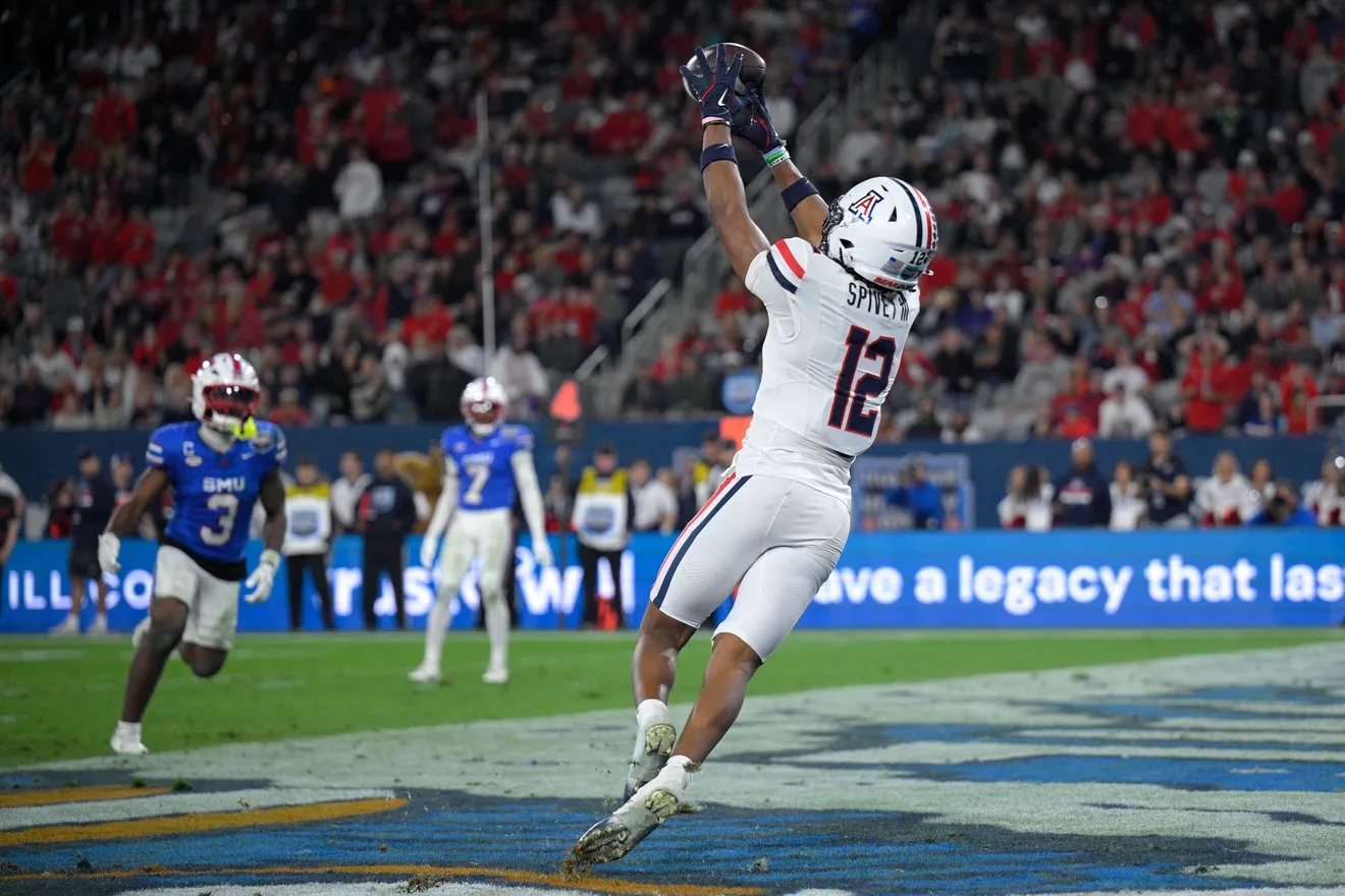 The shorthanded Arizona Wildcats couldn't completed a second-half comeback, falling 24-19 to the SMU Mustangs in the Holiday Bowl.