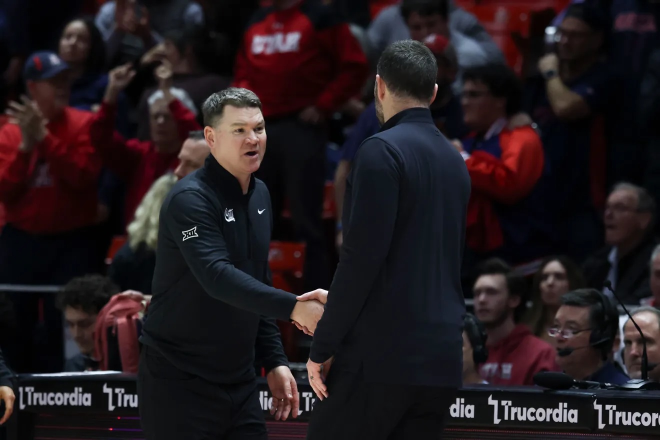 See what Arizona head coach Tommy Lloyd, along with Tobe Awaka and Brayden Burries, said postgame following the Wildcats' 97-78 win over Utah.