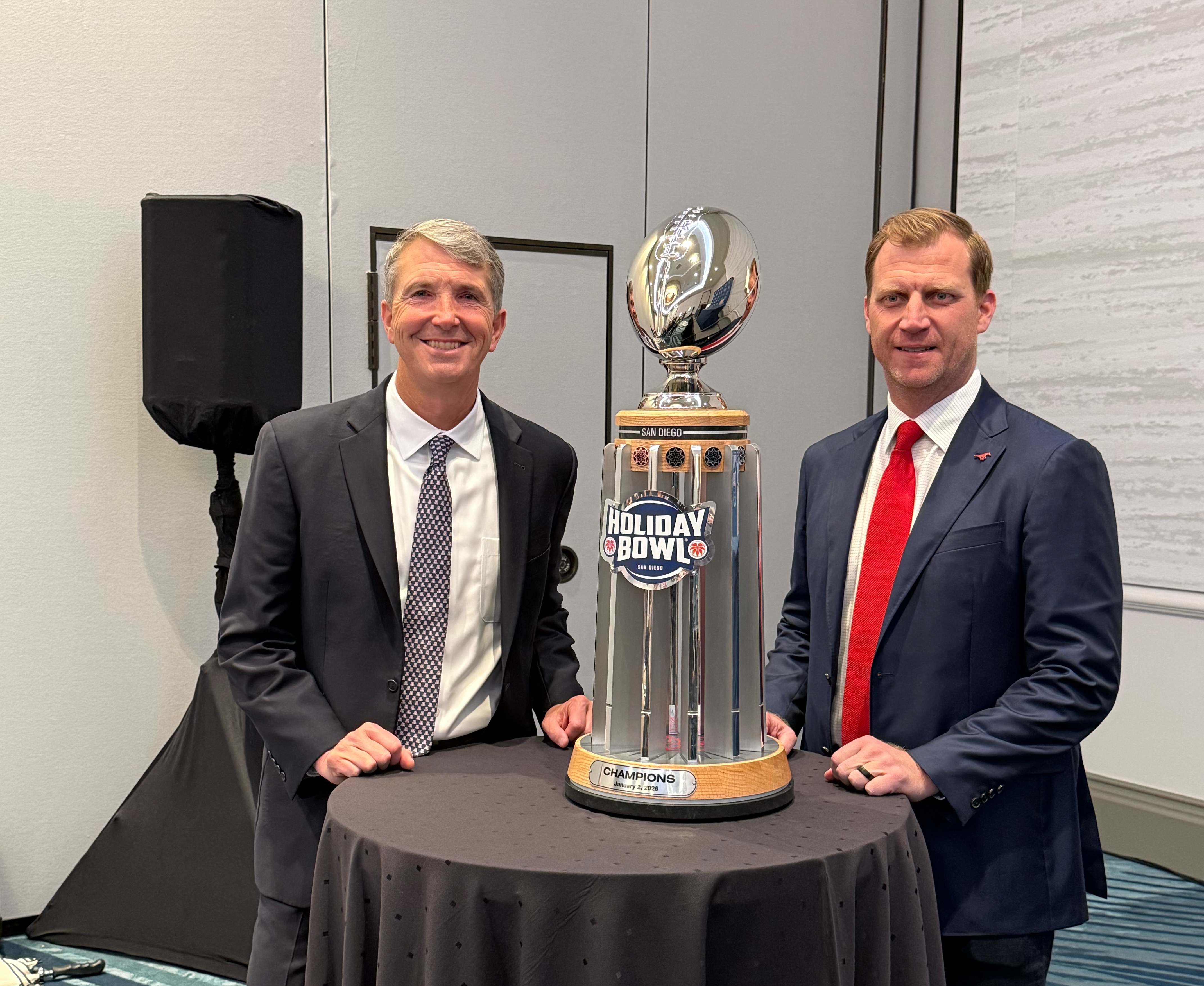 Arizona head coach Brent Brennan and SMU head coach Rhett Lashlee preview the 46th annual Trust & Will Holiday Bowl.