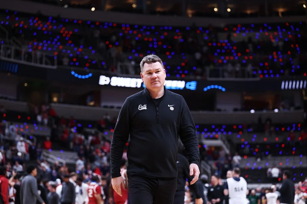 See what Arizona head coach Tommy Lloyd and players Jaden Bradley and Koa Peat said postgame following the Sweet 16 victory over Arkansas.