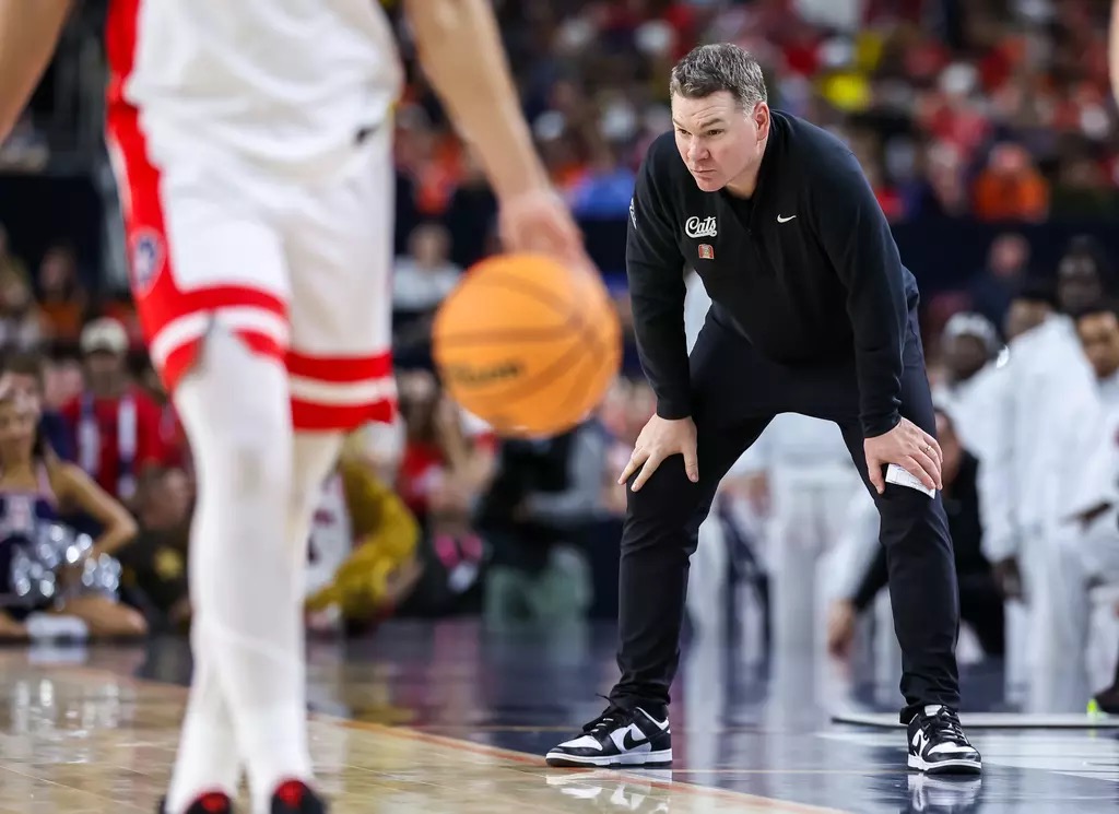 Arizona Men's Basketball 2026 transfer portal tracker - updated regularly with the Wildcats' latest offseason activity in and out.