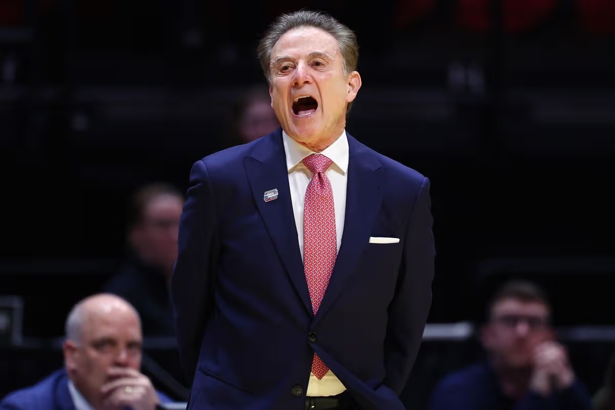 Arizona will face St. John's at Madison Square Garden in New York City on Dec. 5 as part of the Hall of Fame Series, per Jon Rothstein.